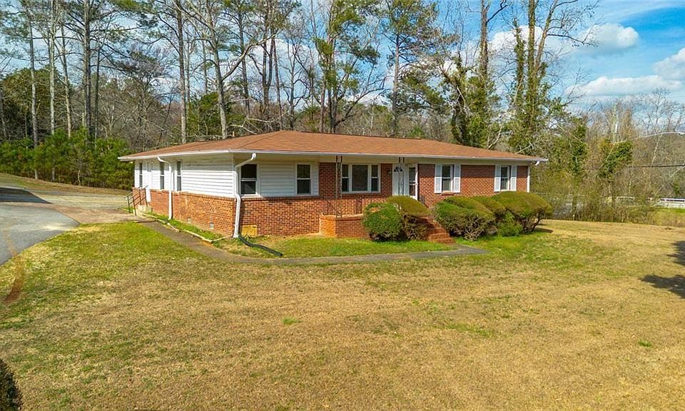 1st image of 610 Oxbo Rd