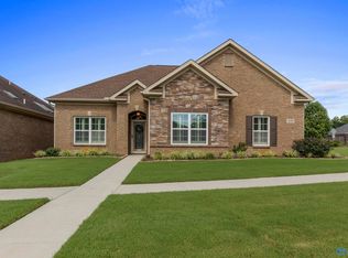 929 Binding Br NW, Huntsville, AL 35806