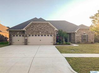 7310 Sanctuary Cove Dr SE, Owens Cross Roads, AL 35763