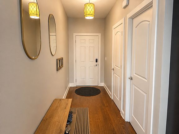5th image of 703 Stevens St