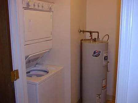 725 Keenway Cir #B — Photo 9
