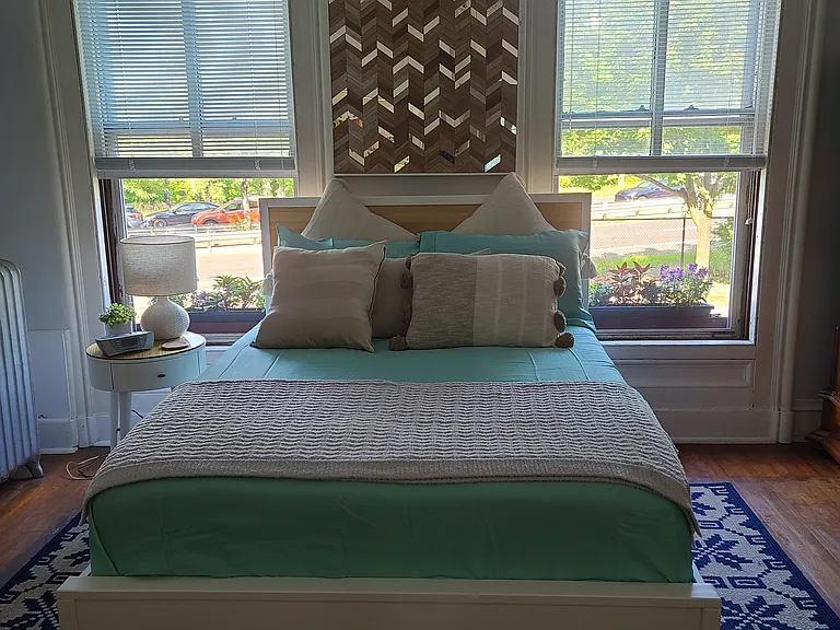 28 Trumbull St #1 — Photo 16