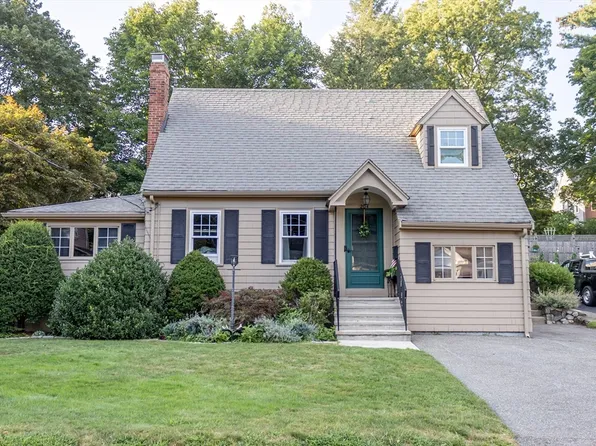 204 Beech Ave, Melrose, MA 02176