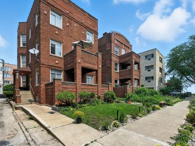 1062 W Columbia Ave, Chicago, IL, 60626