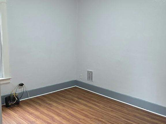 4th image of 109 Spaulding St #2