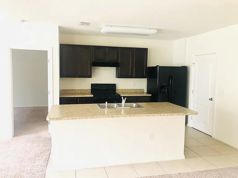 2222 Sequoia Way — Photo 3