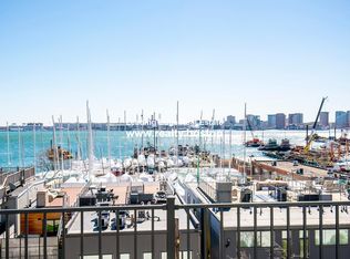 275 Webster St #4B, Boston, MA 02128