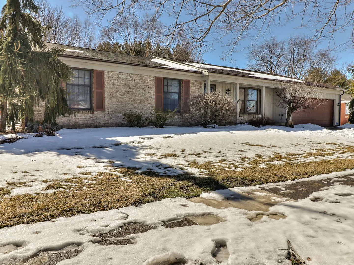 3003 Valley Brook Dr photo 1