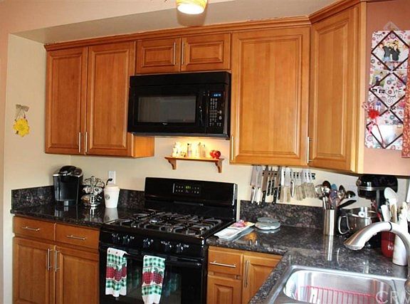 5th image of 16512 E Bellbrook St