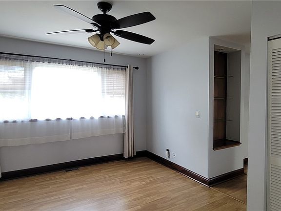 4th image of 1430 Horlacher Ave