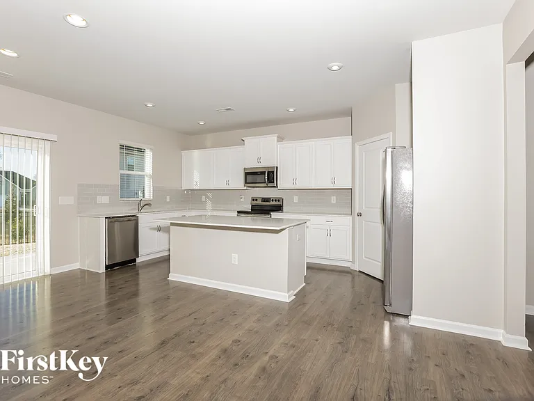 304 Whispering Wind Way — Photo 5
