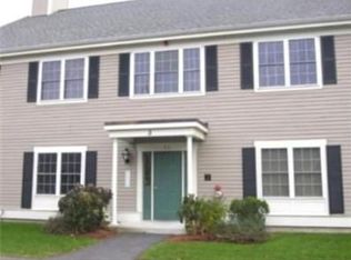 6 Abbott Ln UNIT 6, Concord, MA 01742