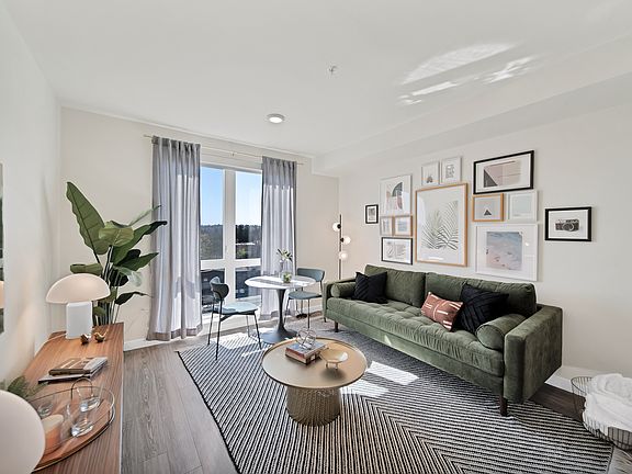 2nd image of 11811 NE 128th St #5255138