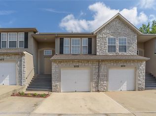 1251 Martway 105 Dr, Olathe, KS 66061