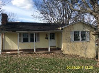 665 N 3rd St, Danville, KY 40422