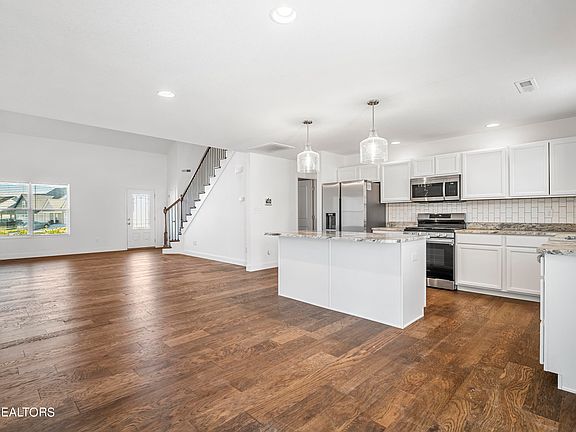 5th image of 7729 Lobetti Landing Ln