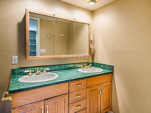 5th image of 4155 Flamingo Crest Dr Unit 4