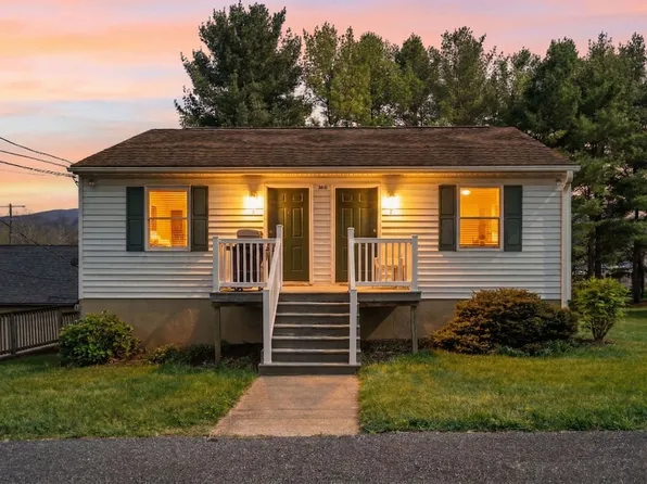 908 Fairfax Ave APT 3, Waynesboro, VA 22980