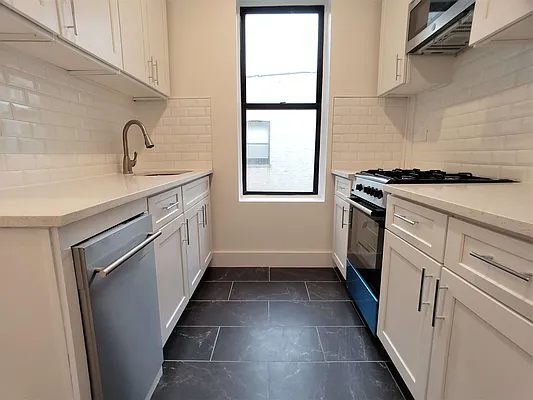 Rented by EXR | media 14