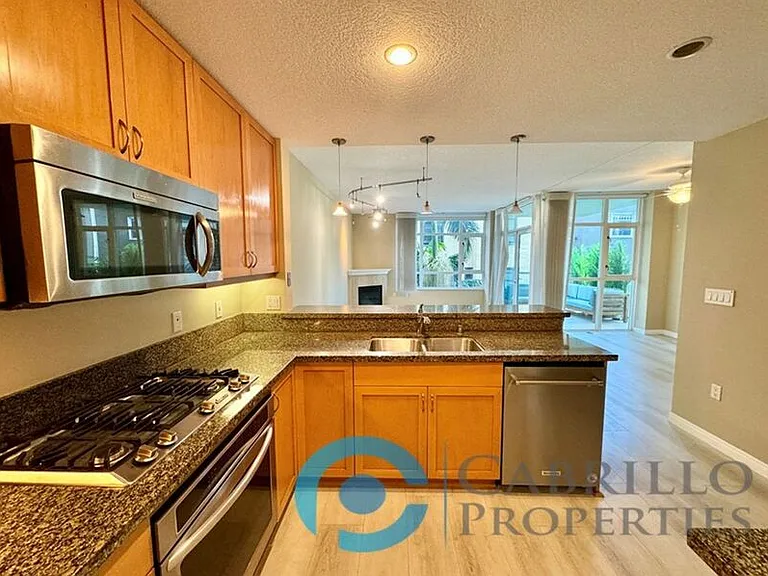 850 Beech St #504 — Photo 18