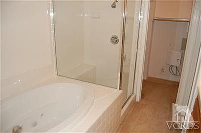 5th image of 3325 Rockhampton Dr