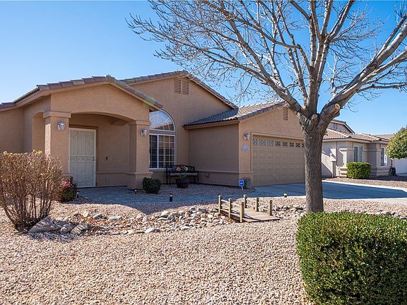 2nd image of 3932 E Ames Avenue