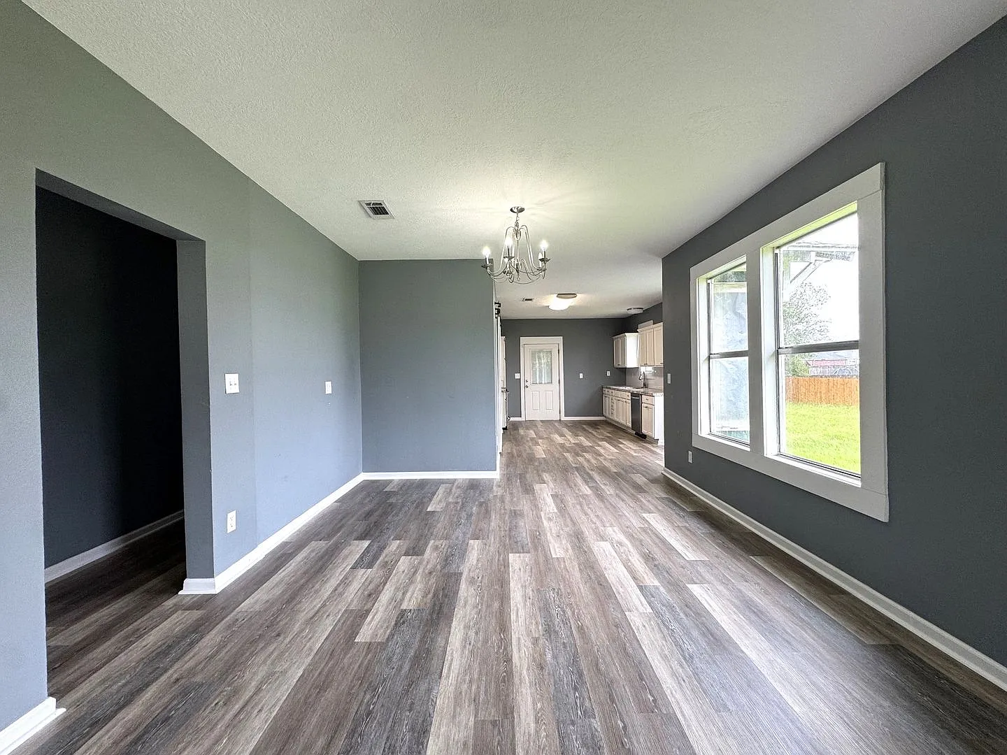 Remodeled 3-Bedroom Home on a Large Lot in Moss Bluff — Photo 4