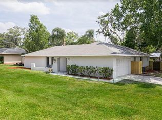 211 Greenwoods Dr, Lakeland, FL 33813