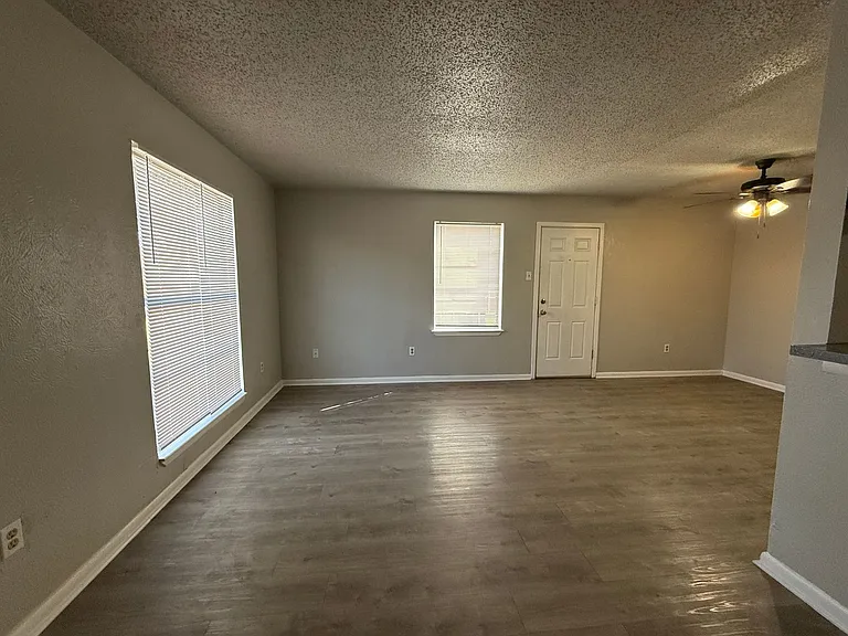 4503 Hunt Cir — Photo 6