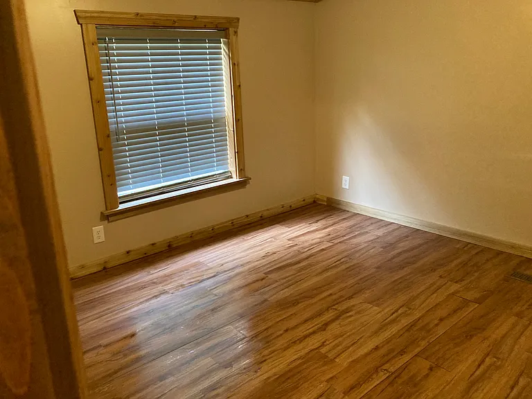 156 Brent Rd — Photo 11