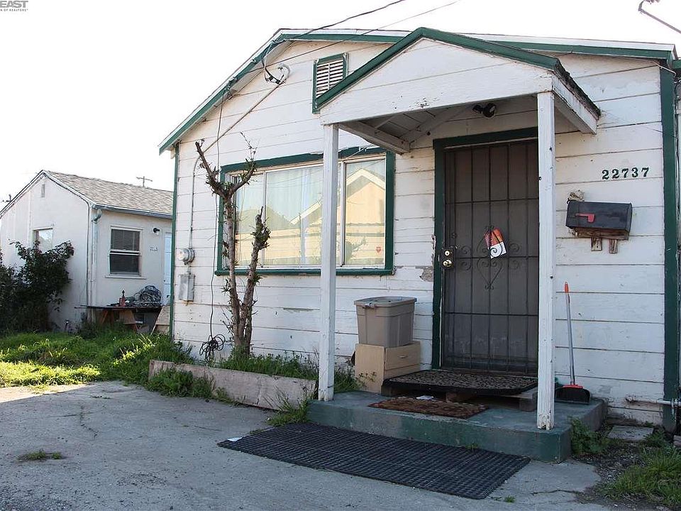 1st image of 22727 Amador St