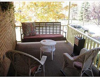 1st image of 1009 Valley Dr