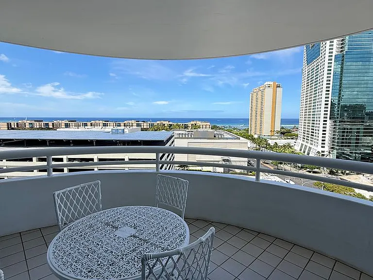 1341 Kapiolani Blvd #17A — Photo 16