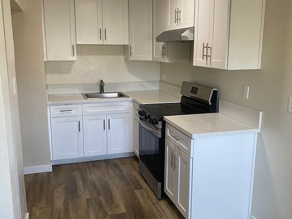 4th image of 3660 Santa Fe Ave APT 9