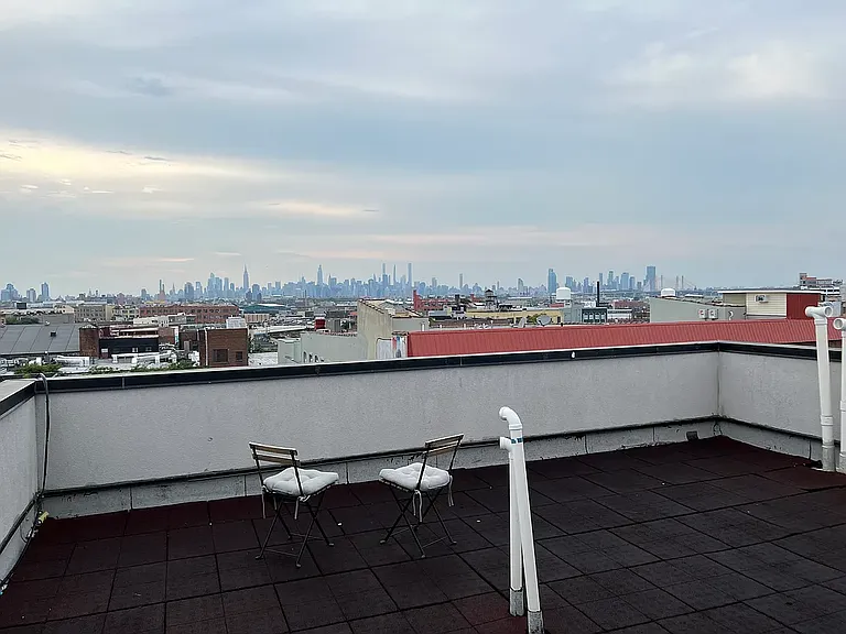 202 Starr St #2F — Photo 34