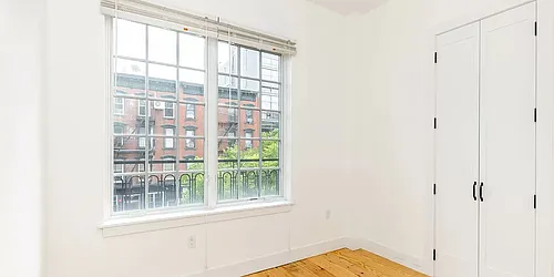 Rented by PREMIUM US INC