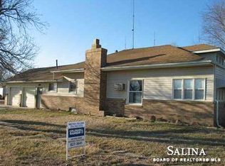 100 N Delivan St, Simpson, KS 67478