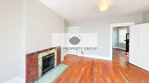 426 Ada St Photo 1
