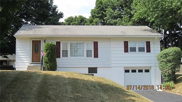 1st image of 12 Birchwood Dr