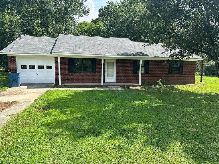 73 Lavaughn Dr — Photo 1