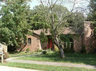 912 N Plymouth Ct, Bloomington, IN