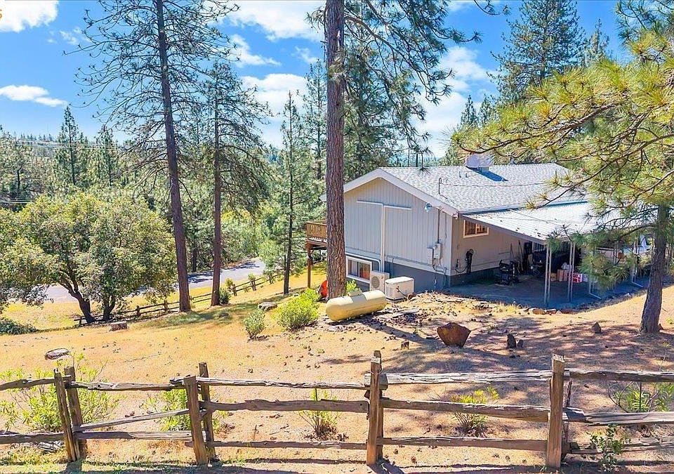 1st image of 18510 Wawona Dr