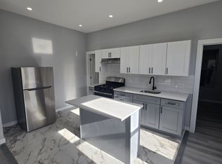 354 S 10th St #1L, Newark, NJ 07103