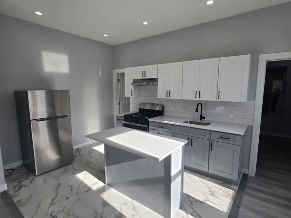 354 S 10th St #1L, Newark, NJ 07103