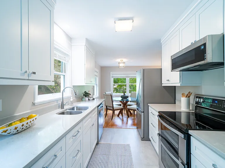 Kitchen & Dining Room