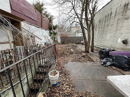 Rented by Skyhigh Realty NYC LLC | media 7