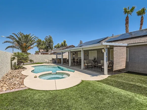 621 Braverwood Dr, Henderson, NV 89015