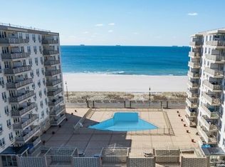 450 Shore Rd APT 3J, Long Beach, NY 11561
