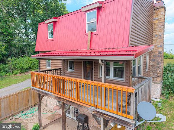 2nd image of 3311 Valley Rd