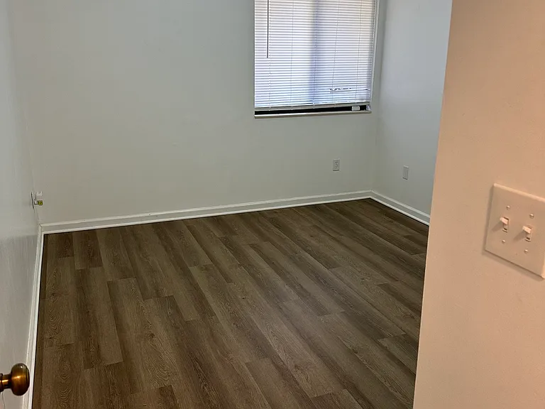 2065-7623 Baymeadows Cir W — Photo 34
